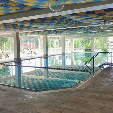 Relax - Petrol Mit Pool Und Sauna *
